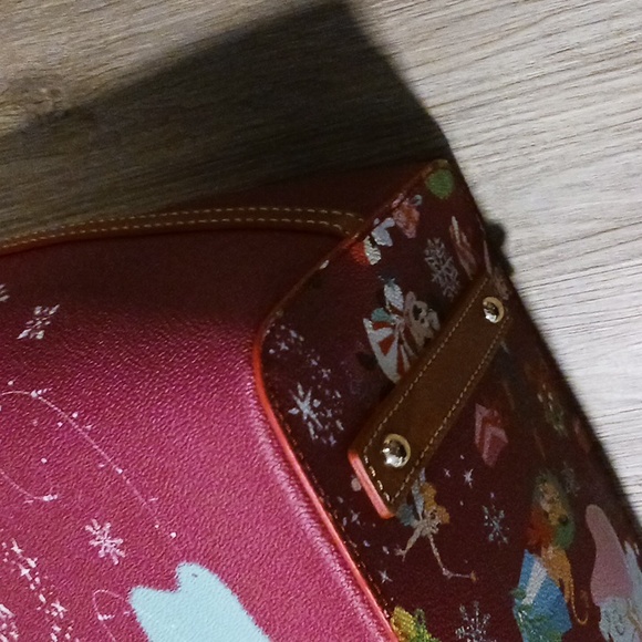 Nwt Disney dooney and bourke Christmas - Picture 10 of 11